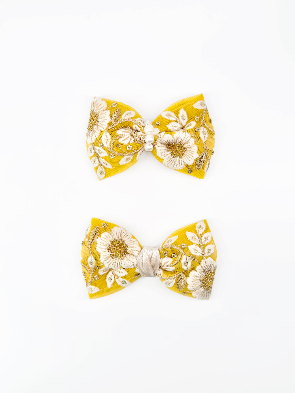 BALOVESYOU Jardin Baroque pet hair clips in Velvet displayed in two size options.